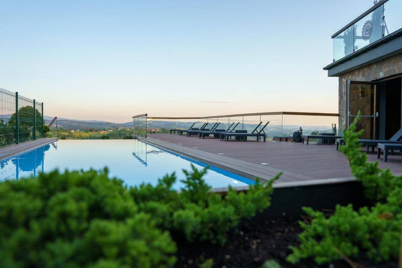 Zloty Gron Resort & Spa イステブナ エクステリア 写真